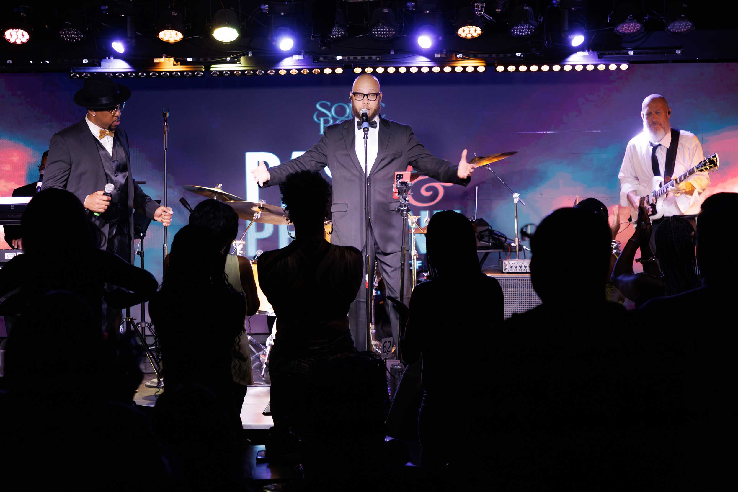 Sonic Boom performing live